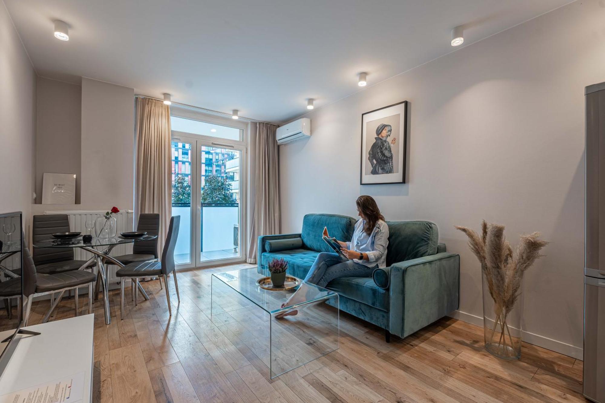 Pure Apartment *
