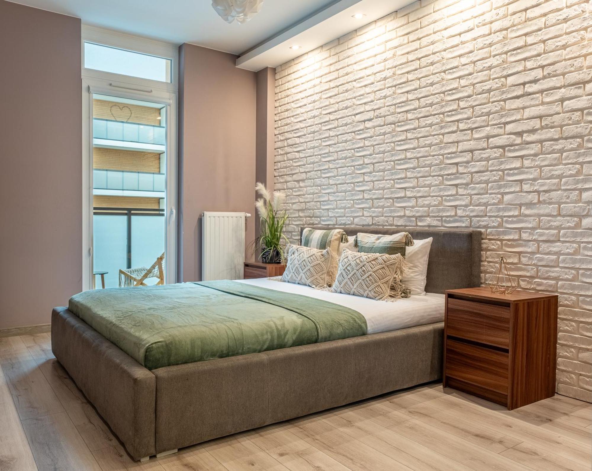 Pure Apartment *
